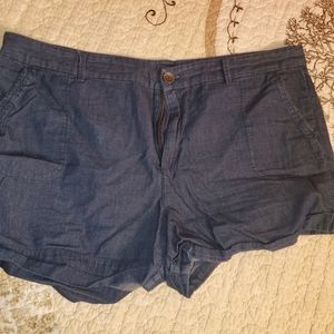 Two pairs of GAP shorts size 16